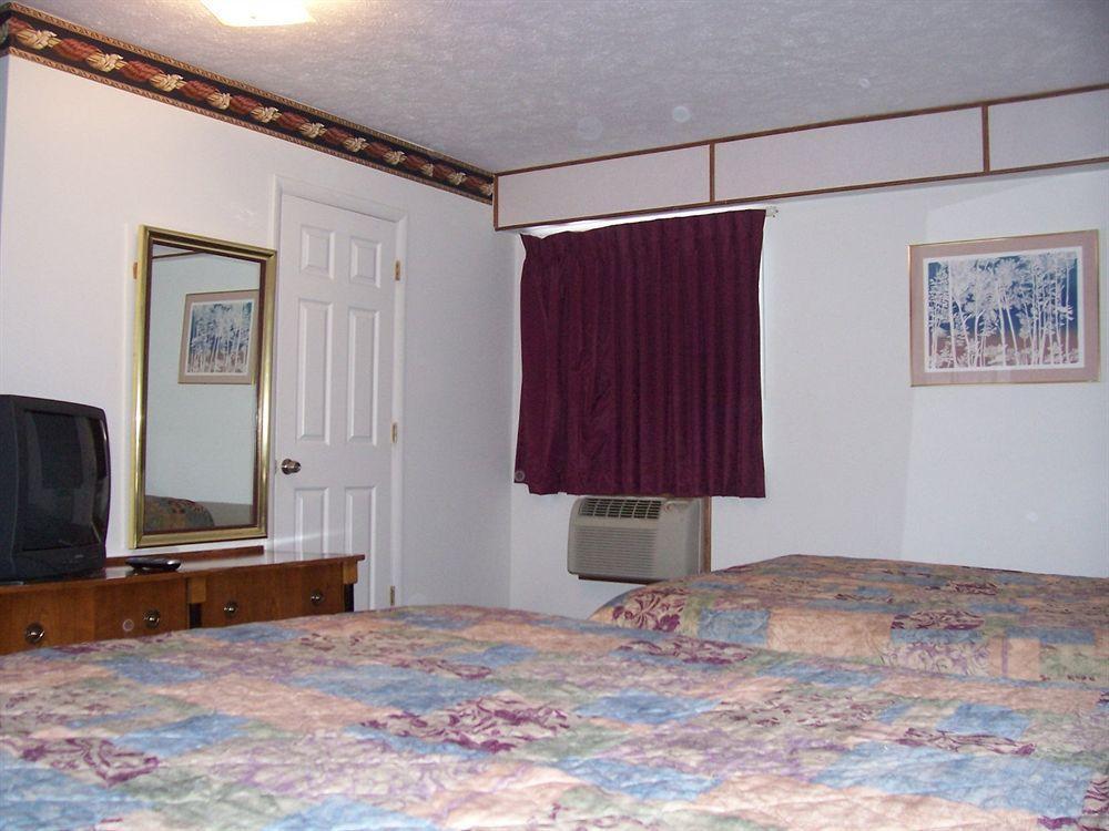 North Country American Inn Kalkaska Extérieur photo
