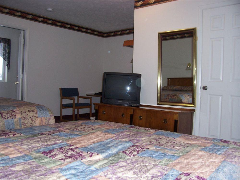 North Country American Inn Kalkaska Extérieur photo