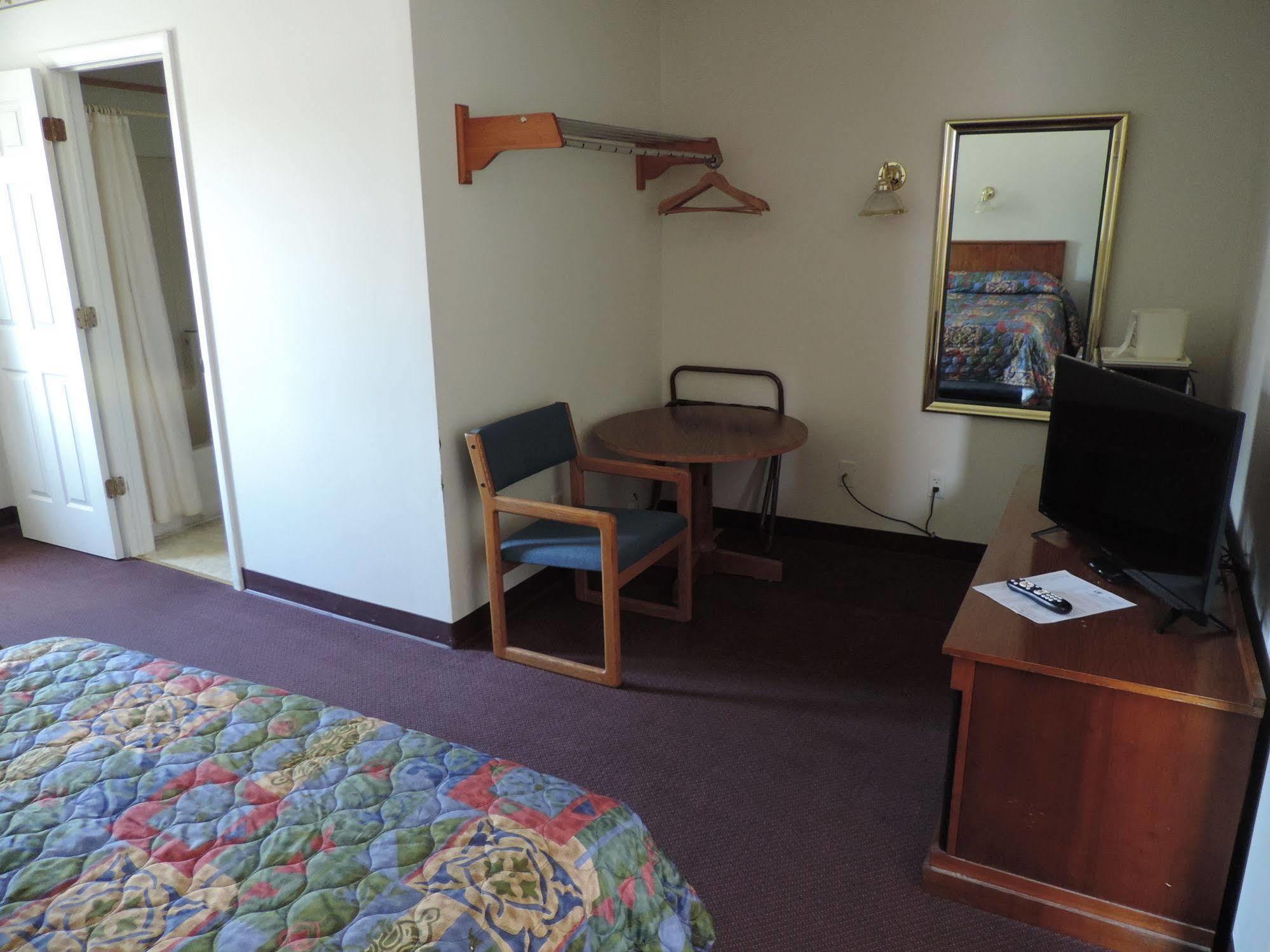 North Country American Inn Kalkaska Extérieur photo
