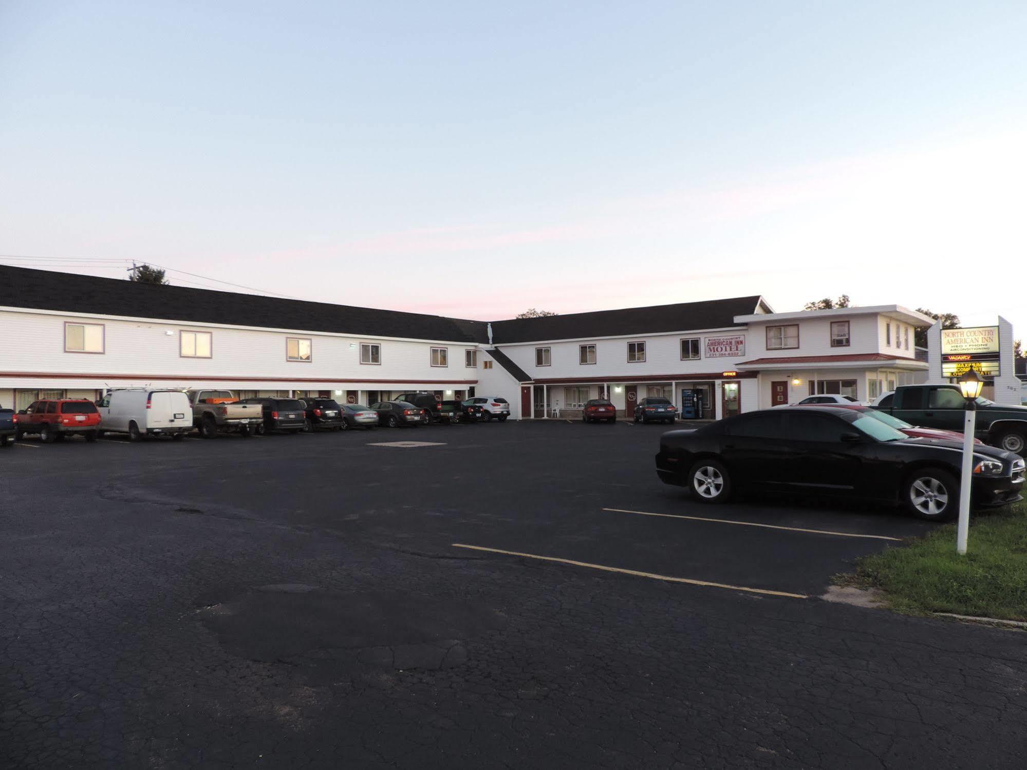 North Country American Inn Kalkaska Extérieur photo
