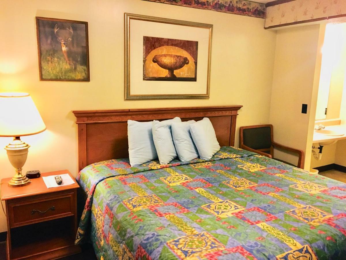 North Country American Inn Kalkaska Extérieur photo